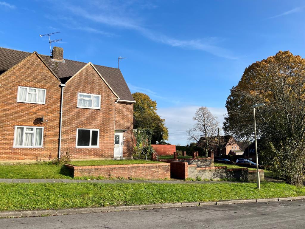 Lot: 141 - HOUSE WITH PLANNING TO ADD TWO ADDITIONAL DWELLINGS - Semi-detached house with garden to front and side